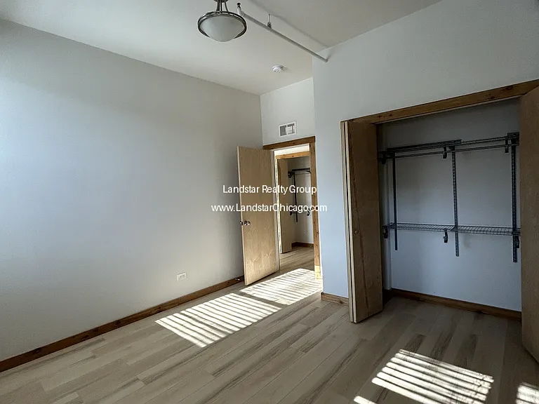 4611 S Ellis Ave #106 — Photo 8