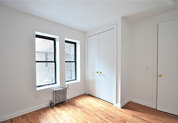 4th image of 2710 Morris Ave APT 1B