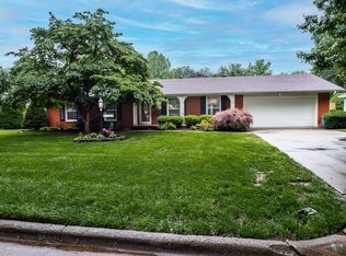 2368 E Wayland St, Springfield, MO 65804