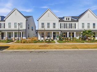 131 Summer Tanager Dr, Ravenel, SC 29470