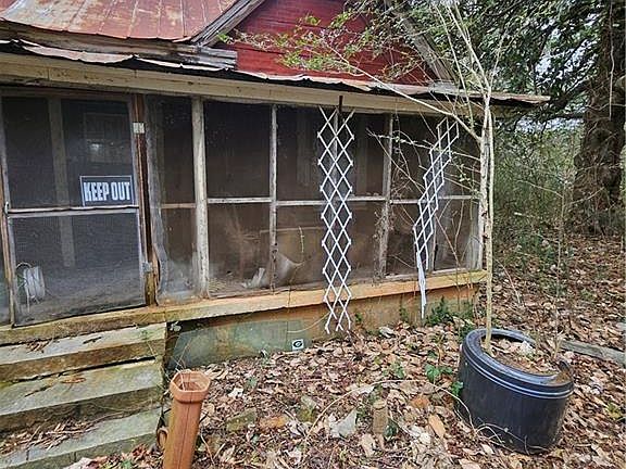 4th image of 177 Fairground Rd