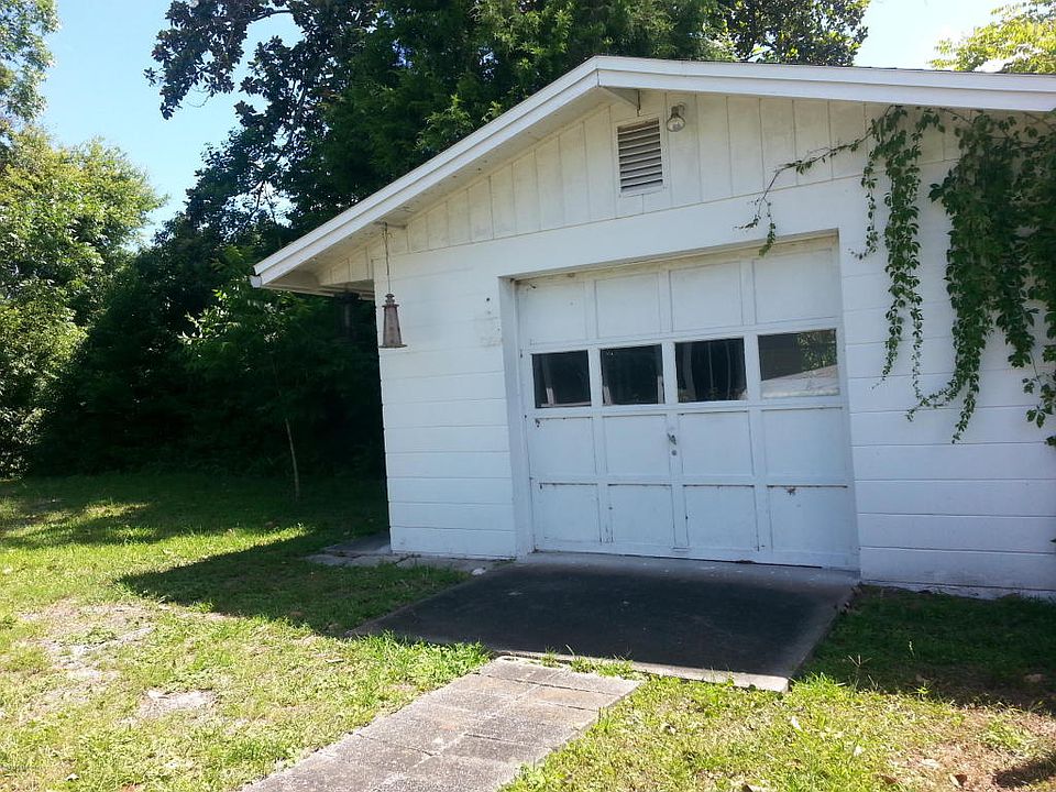 2nd image of 1140 Gunka Rd