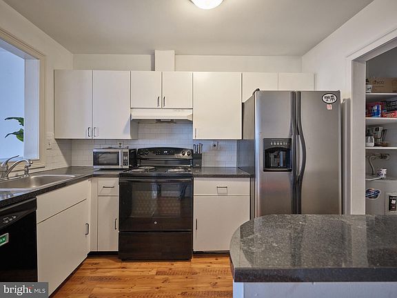 3rd image of 3 N Chris Columbus Blvd Unit Md329