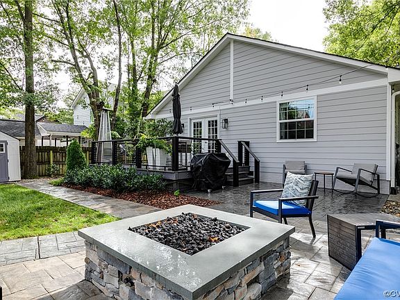 4th image of 4806 Bromley Ln