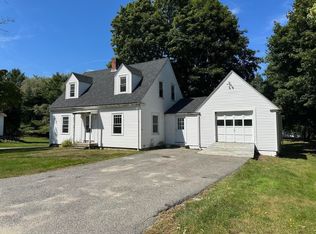 15 North St, Machias, ME 04654