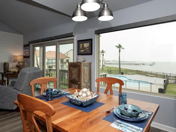 620 S Fulton Beach Rd APT 409, Rockport, TX 78382