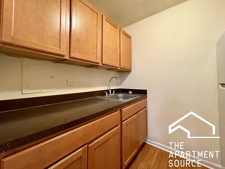 6002 N Kenmore Ave #106 — Photo 7