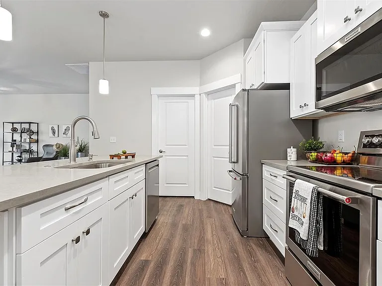 Cedar Crossing Luxury Townhomes — Photo 72