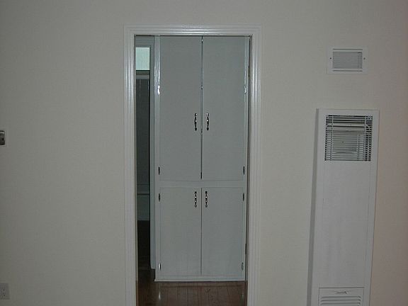 4th image of 1309 N Poinsettia Pl APT 6