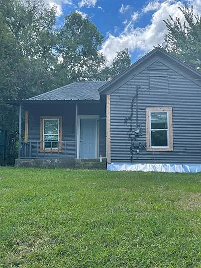 2222 W Bond St — Photo 17