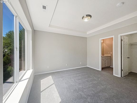 3rd image of 1278 NE Kinney St
