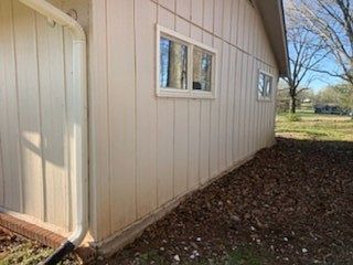 5th image of 864 Tom Osborne Rd