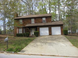 846 Greenhedge Dr, Stone Mountain, GA 30088