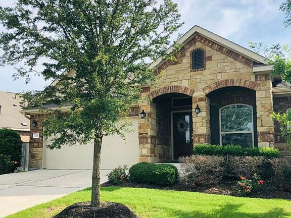 2nd image of 1005 Fountain Grass Way