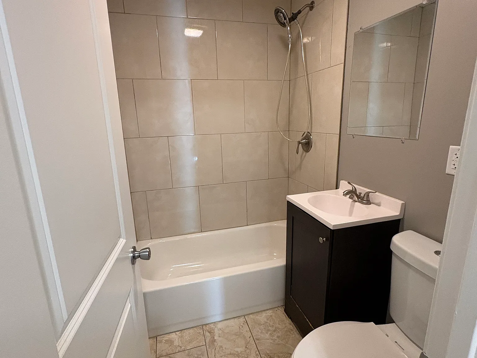 2 bed, 780 sqft, $1,100 — Photo 4