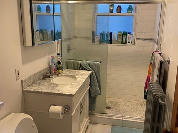 5th image of 124 Calumet St #5