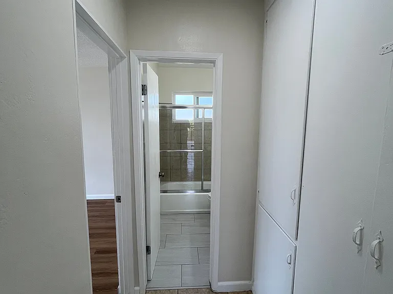 4270 Myrtle Ave #E — Photo 5
