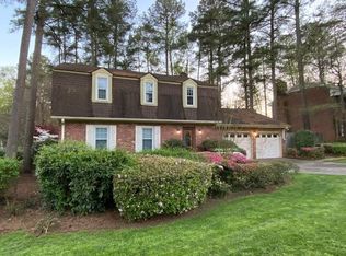 2016 Port Royal Rd, Raleigh, NC 27609