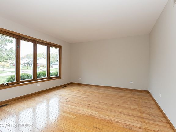 2nd image of 1201 Longford St