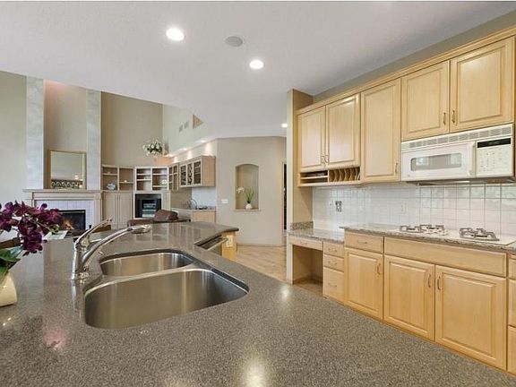 5th image of 8217 W 93rd Street Cir