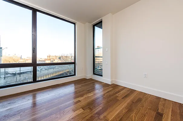 Rented by Nooklyn NYC LLC | media 154