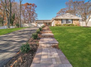 134 Sycamore Cir, Stony Brook, NY 11790
