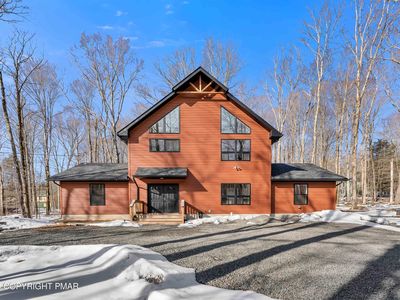 340 King Arthur Rd, Blakeslee, PA, 18610
