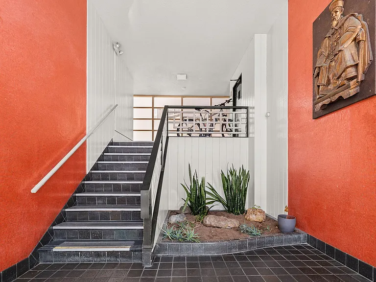 Westlake Apartments — Photo 36