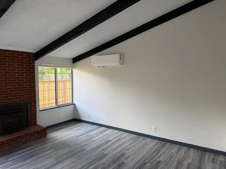 3769 Kevington Ave — Photo 7