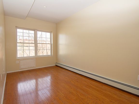 5th image of 653 De Kalb Ave #2R