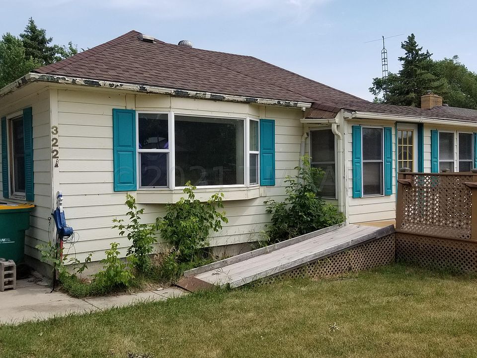 322 1st Ave NW, Hillsboro, ND 58045 Zillow