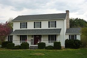 1st image of 3167 Lakewood Dr