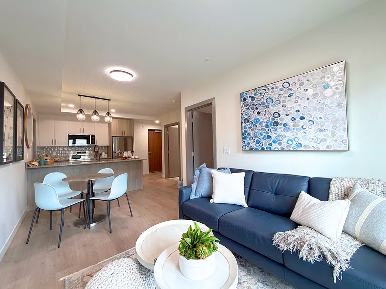 2831 109a St NW — Photo 47