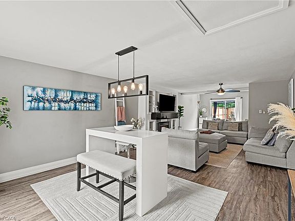 5th image of 35 Kinsey St