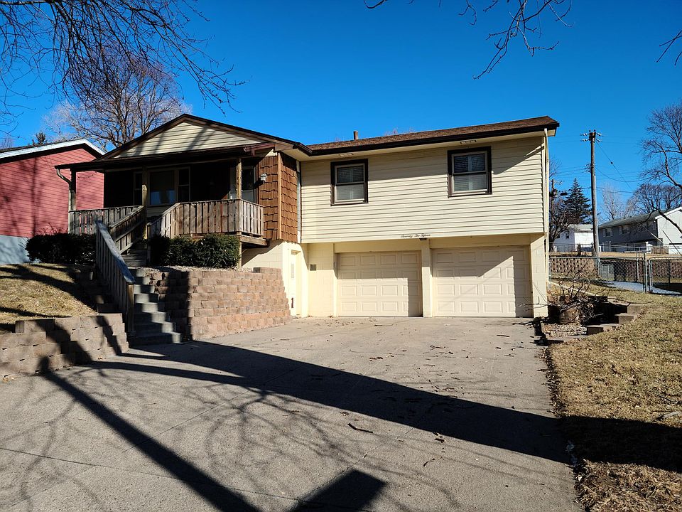 1st image of 7215 Park Crest Dr