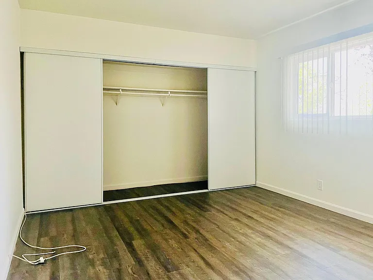 405 N Marengo Ave #11 — Photo 15