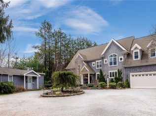 185 Great Neck Rd, Waterford, CT 06385