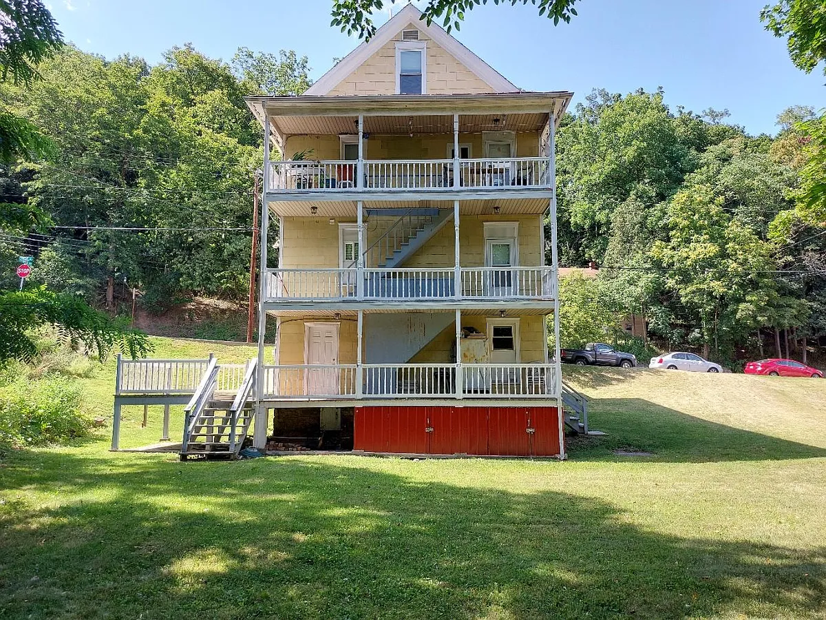 Back of house - 730 Greene St #A