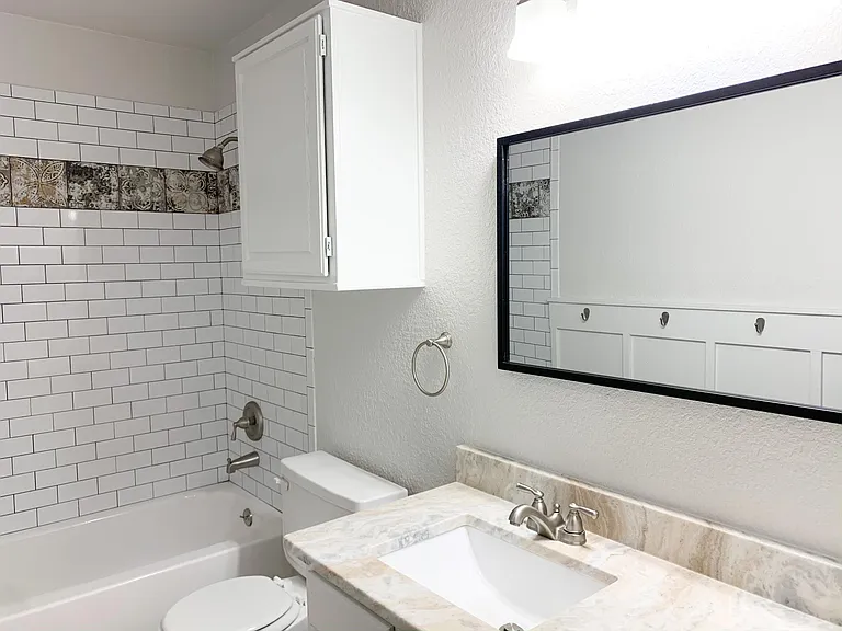 6836 Megan Ln — Photo 13