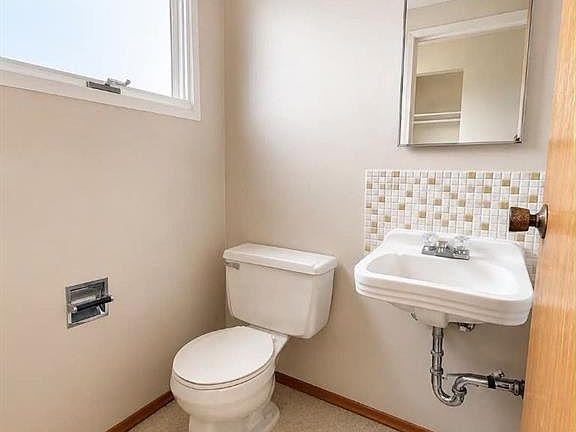 5th image of 10813 W 98th Ave