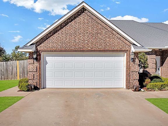 4th image of 7 SW Riverbend Dr