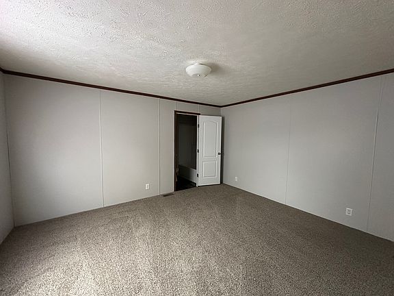 3rd image of 272 Birdsall Dr E #159