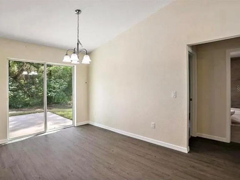 2920 SE 49th Pl — Photo 7