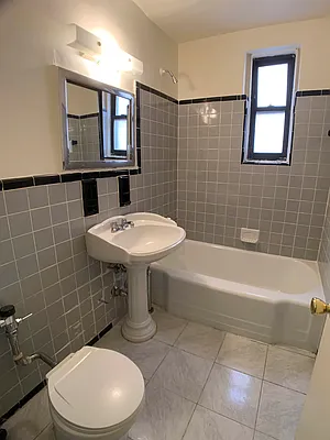 Rented by Smart NY Realty LLC | media 28