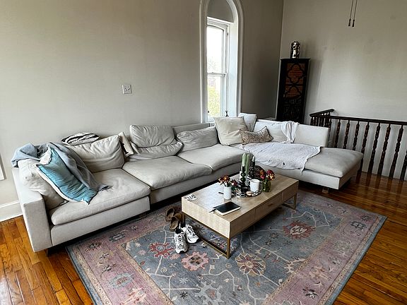 2nd image of 1938 W Girard Ave #3