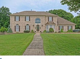 54 Quail Hollow Dr, Sewell, NJ 08080