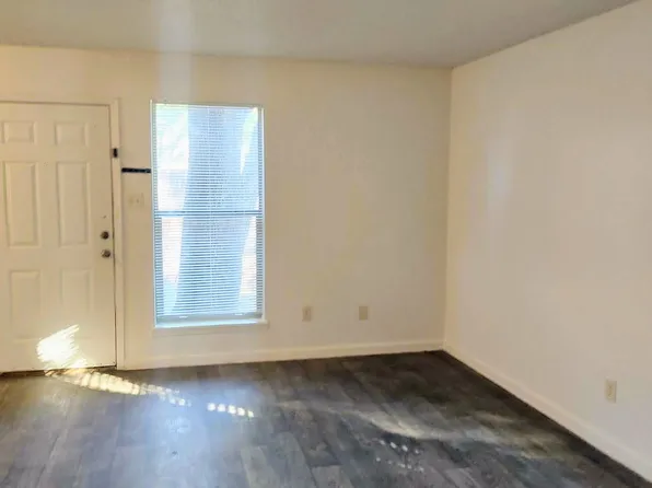 1907 Hearthstone Dr APT C, Austin, TX 78757