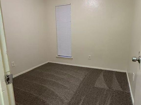 5th image of 6216 Locust St