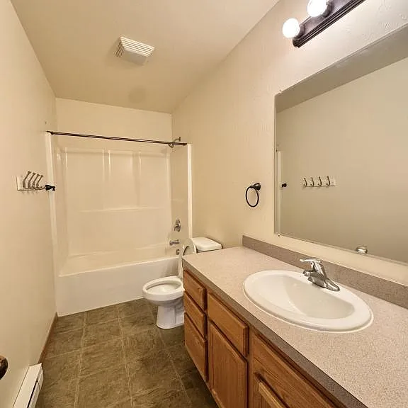 1608 Warehouse Ave #3 — Photo 10