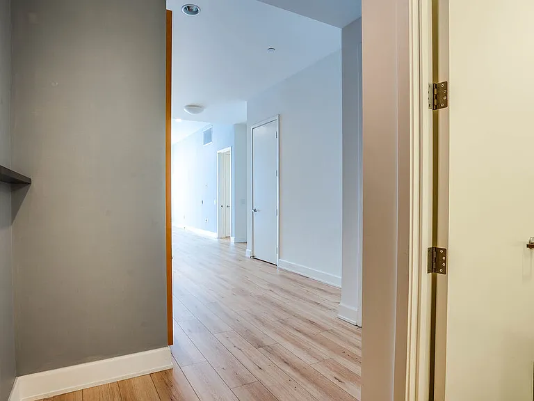 3223 W 6th St #207 — Photo 5